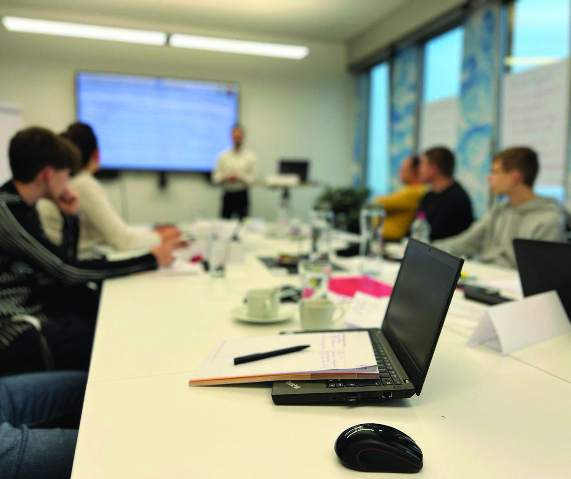 Teilnehmende beim Softwaretesting-Training